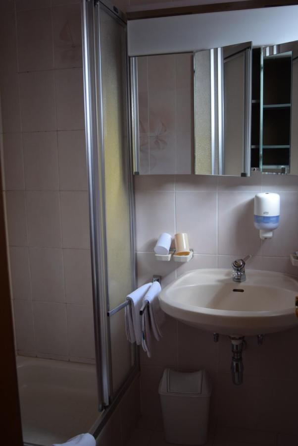 Bergsteiger-Zimmer Pension Obermair Mayrhofen Buitenkant foto